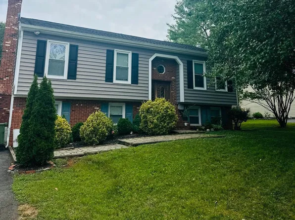 72 Vista Woods Rd, Stafford, VA 22556