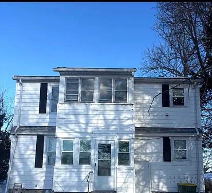 2 bed, 1.0 bath, 1150 sqft, $1,450 — Photo 1