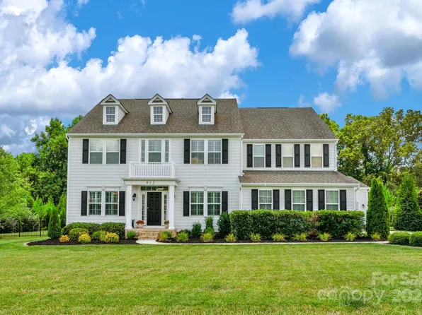 912 Manorwood Dr, Waxhaw, NC 28173
