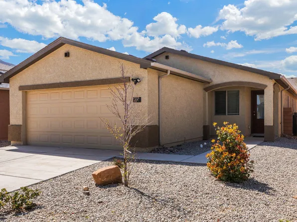 480 Chafey Dr SW, Los Lunas, NM 87031