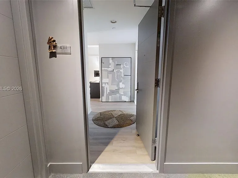 1010 Brickell Ave #4311 — Photo 2