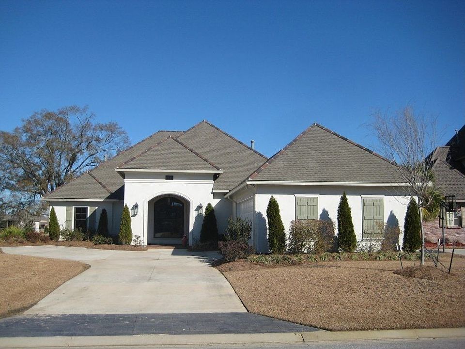 For Sale: 25569 Oakmont, Denham Springs, LA 70726