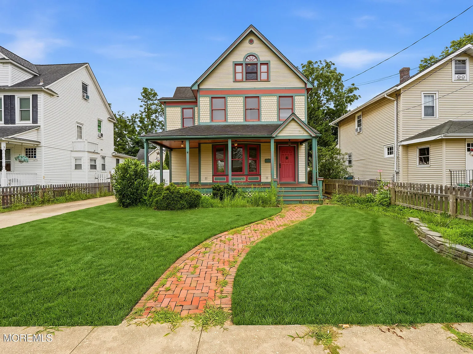 4 bed, 1.5 bath, 1880 sqft, $4,500 — Photo 2