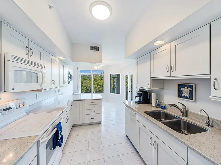 181 Lenell Rd #1B — Photo 10