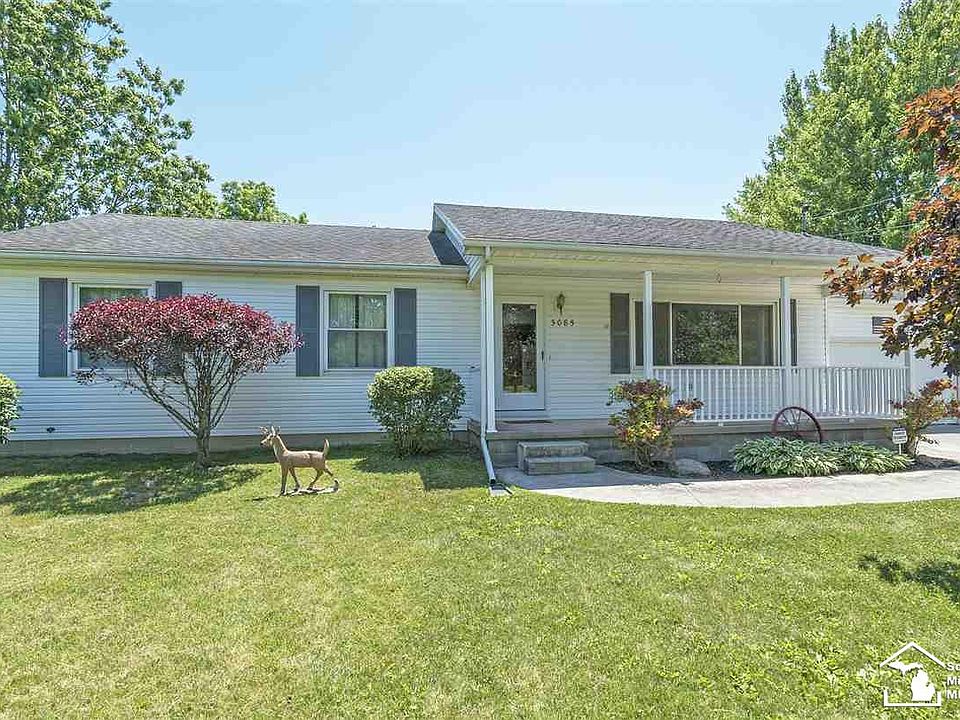 1st image of 3085 2nd St