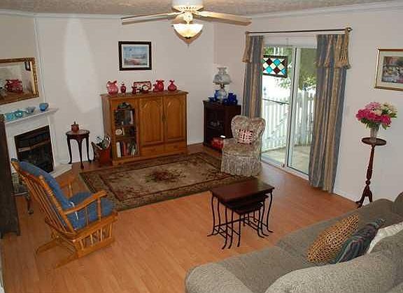 4th image of 796 Windy Hill Ln