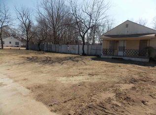 1031 W 53rd St N, Wichita, KS 67204