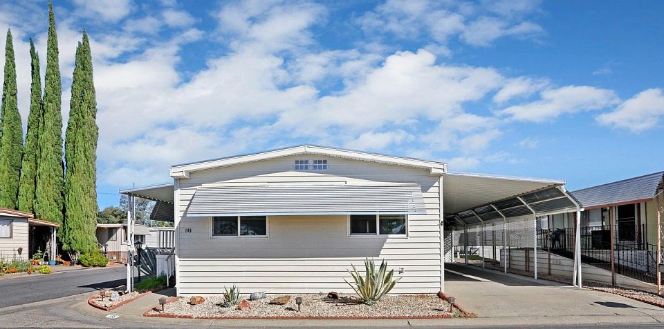 1st image of 165 El Centro Dr