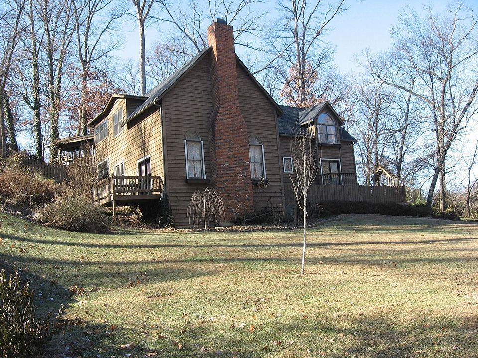 1st image of 9604 Hidden Valley Dr