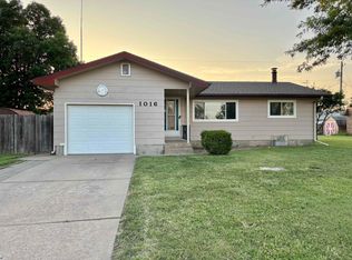 1016 Coolidge St, Great Bend, KS 67530