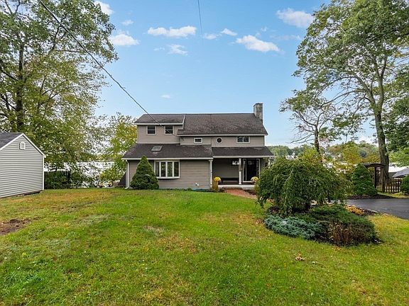 3rd image of 35 Lakeside Blvd