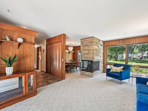 939 East Prospect STREET, Lake Mills, WI 53551