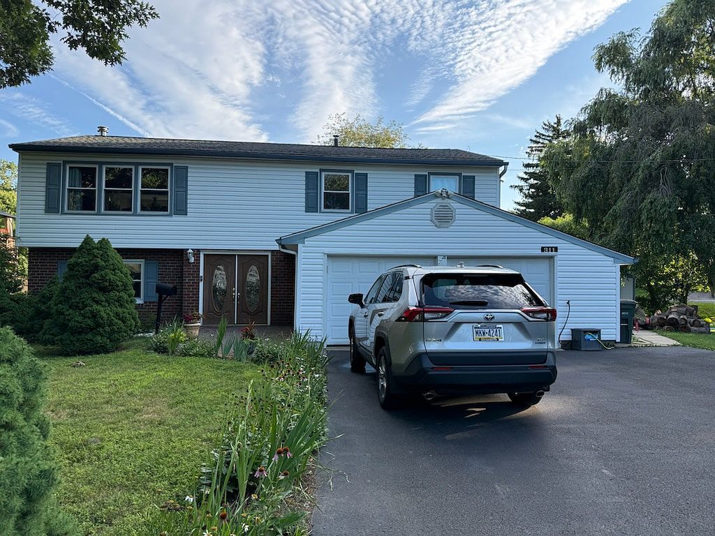 311 Woodbine Ave - Property Image