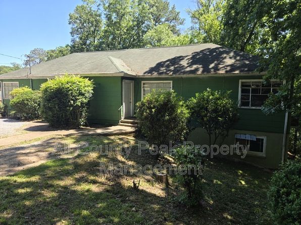 111 Hollyberry Ln #111