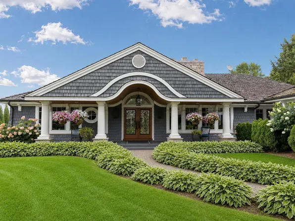 5940 Loring Dr, Mound, MN 55364