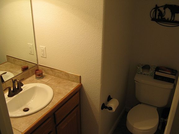 1/2 Bath
