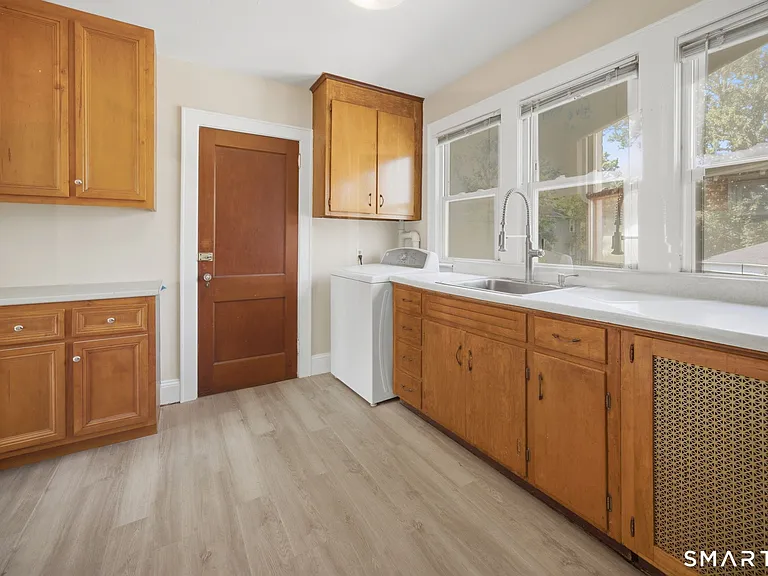 99 Thomas St — Photo 17