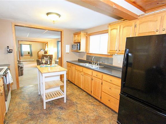 4th image of 6676 Otter Creek Rd
