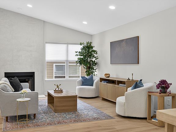 4th image of 1209 S Hearthstone Ct