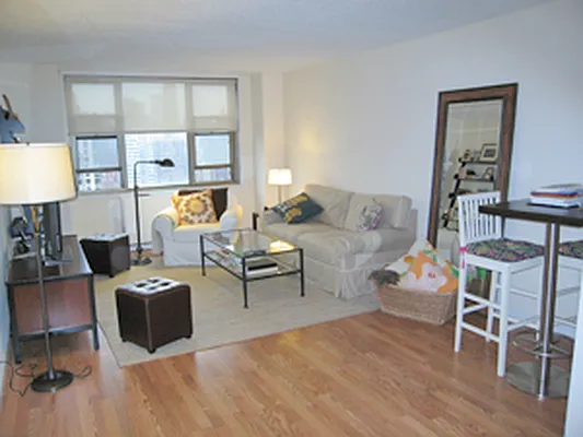 Rented by Corcoran | media 25