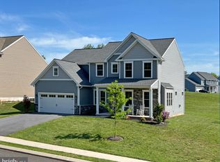 195 Magnolia Dr, Middletown, PA 17057