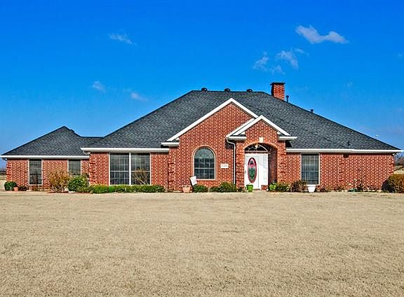 2nd image of 1304 Willow Ln