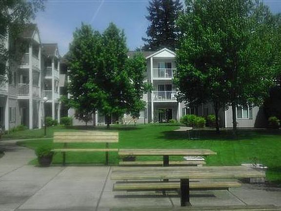 2nd image of 9001 NE 54th St