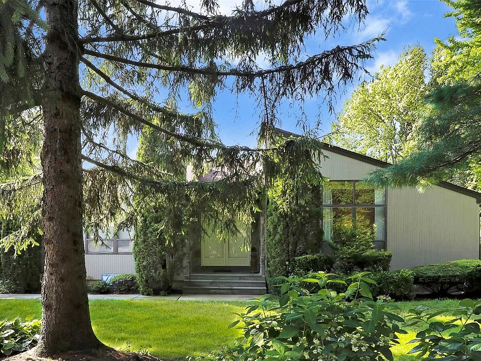 1st image of 43 Doral Dr