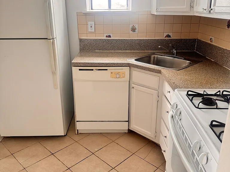 14016 34th Ave #1113A — Photo 10