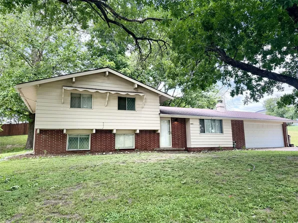 400 S Pleasant Hill Blvd, Pleasant Hill, IA 50327