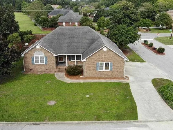 827 Wood Duck Ln, Florence, SC 29505