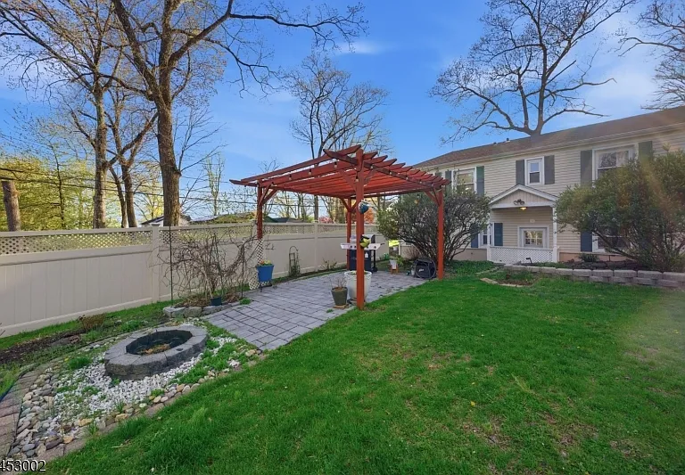 7 Valley Rd #B — Photo 14