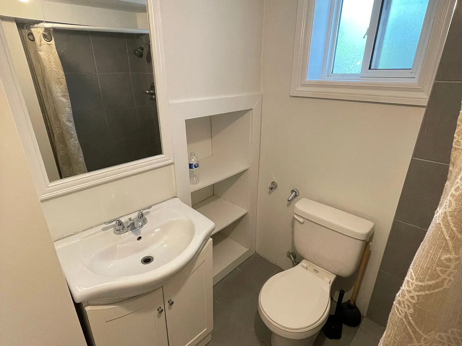 2 bed, $2,000 — Photo 3