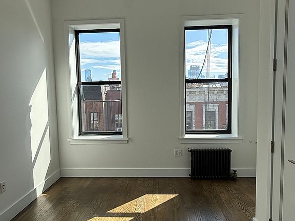 4th image of 59 E 7th St #21