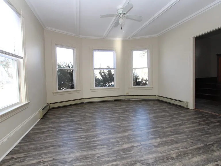 67 Harvard St — Photo 5