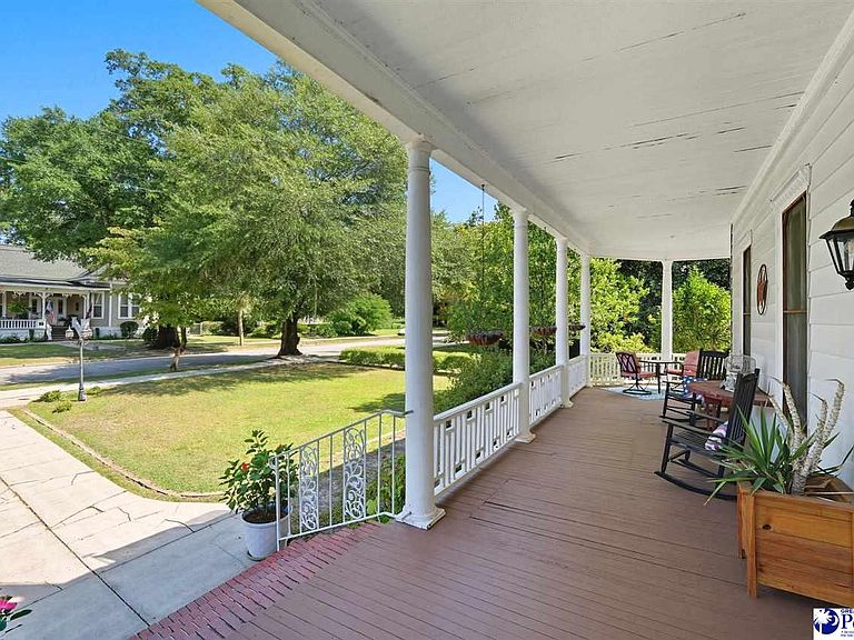 Listing photo 5