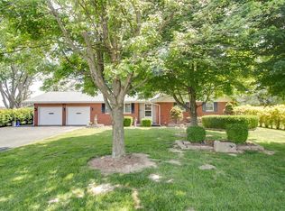 3830 Davis Ln, Alton, IL 62002