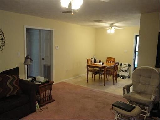 4th image of 2483 Wallace Dr SW