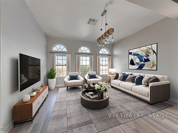 4th image of 901 River Mountain Dr