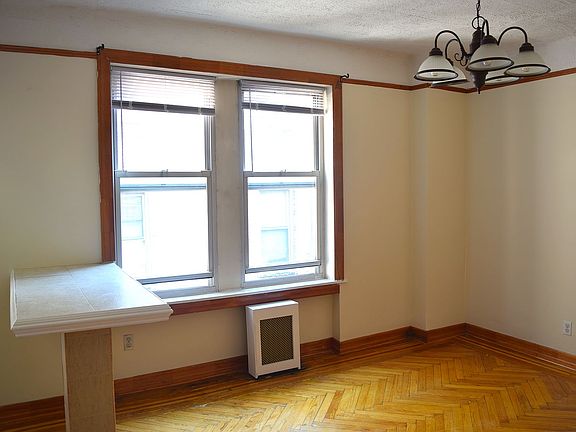 2nd image of 556 W 141st St APT 6C