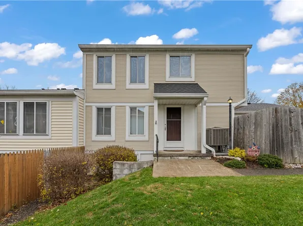 206 Greenway Blvd, Churchville, NY 14428