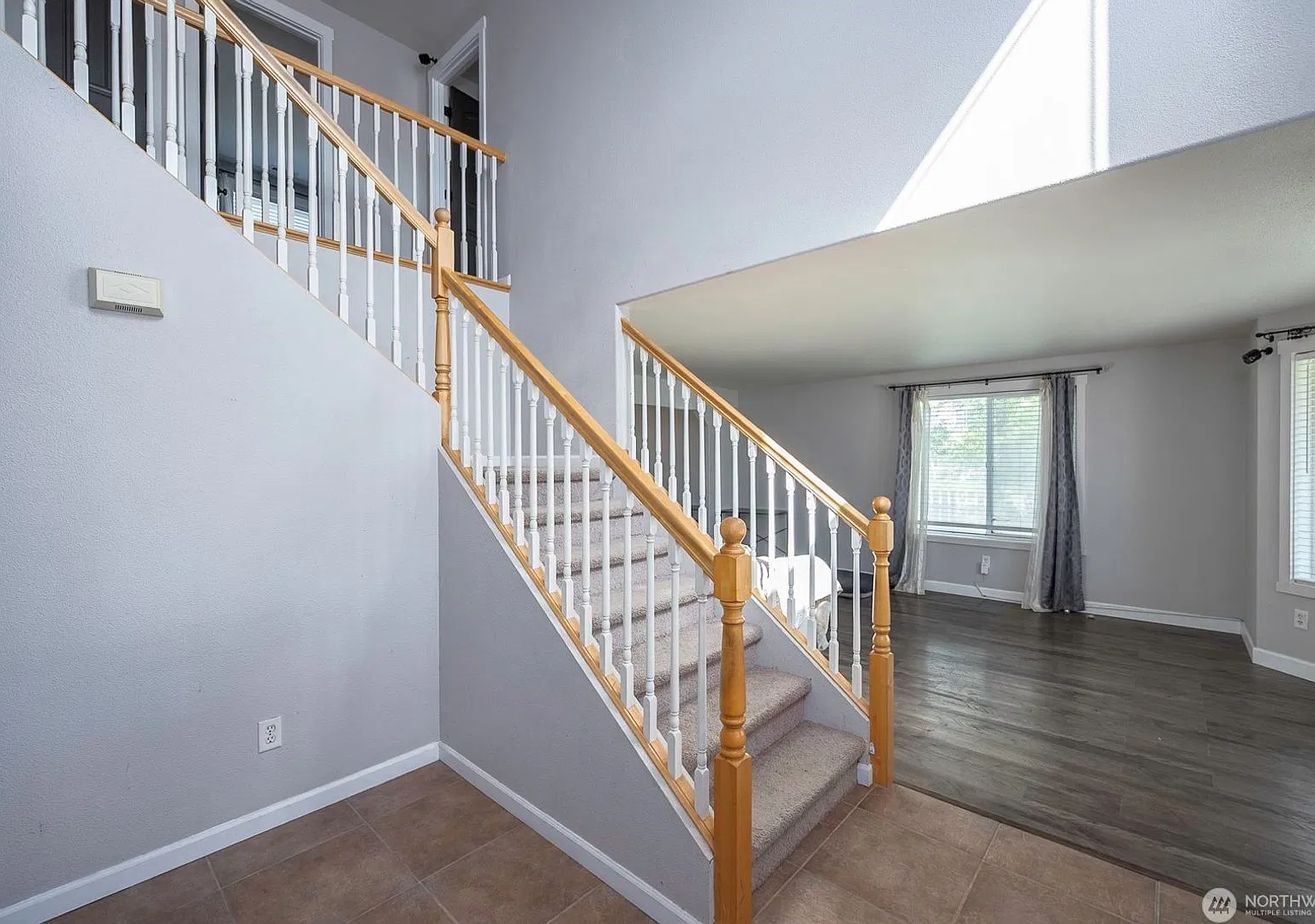 5 bedroom 2.5 bath house — Photo 4