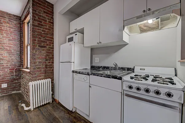 Rented by REAL New York | media 12