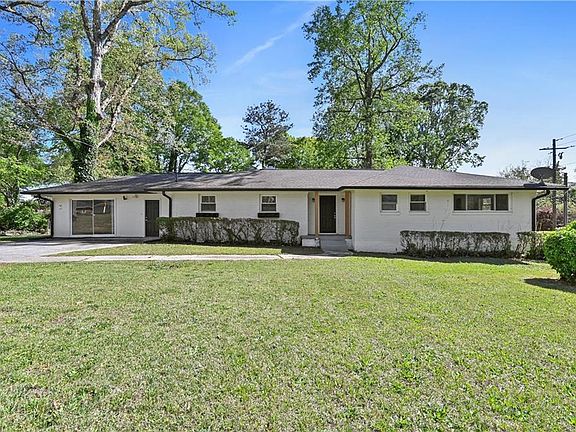 3rd image of 2917 McAfee Rd