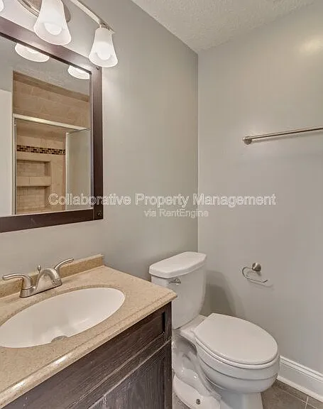 419 E 31st St — Photo 8