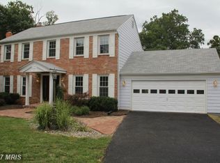 5826 Glen Forest Dr, Falls Church, VA 22041
