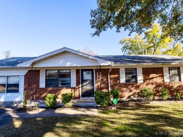 111 East Dr, Hartshorne, OK 74547