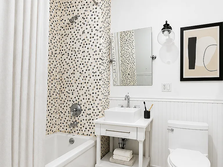 180 Bainbridge St #111 — Photo 5