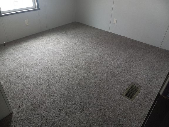3rd image of 129 Redwood St #129