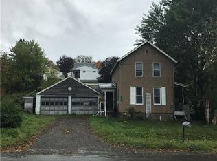 1404 E River Rd, Cortland, NY 13045